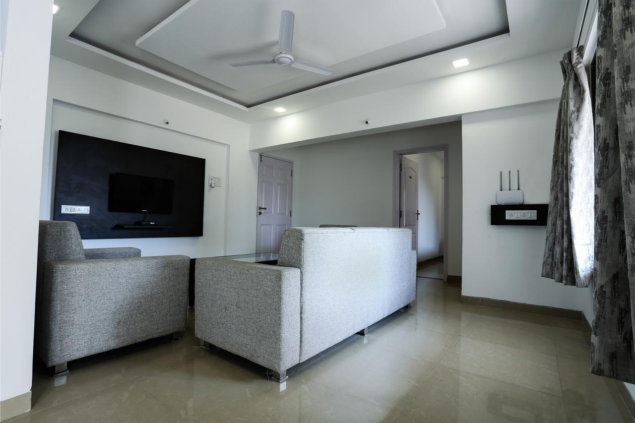 Oyo 10269 Nine Blossoms Hotel