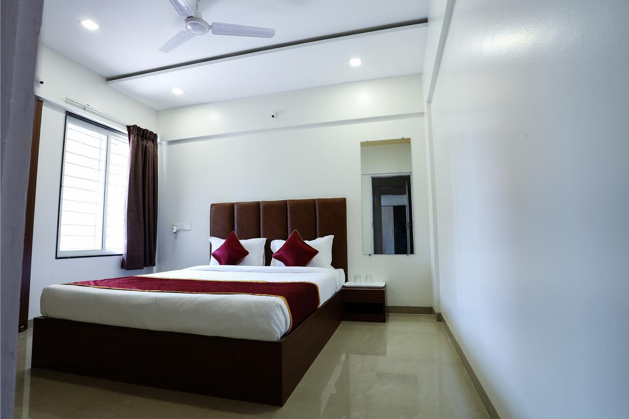 Hotel Oyo 10269 Nine Blossoms Pune
