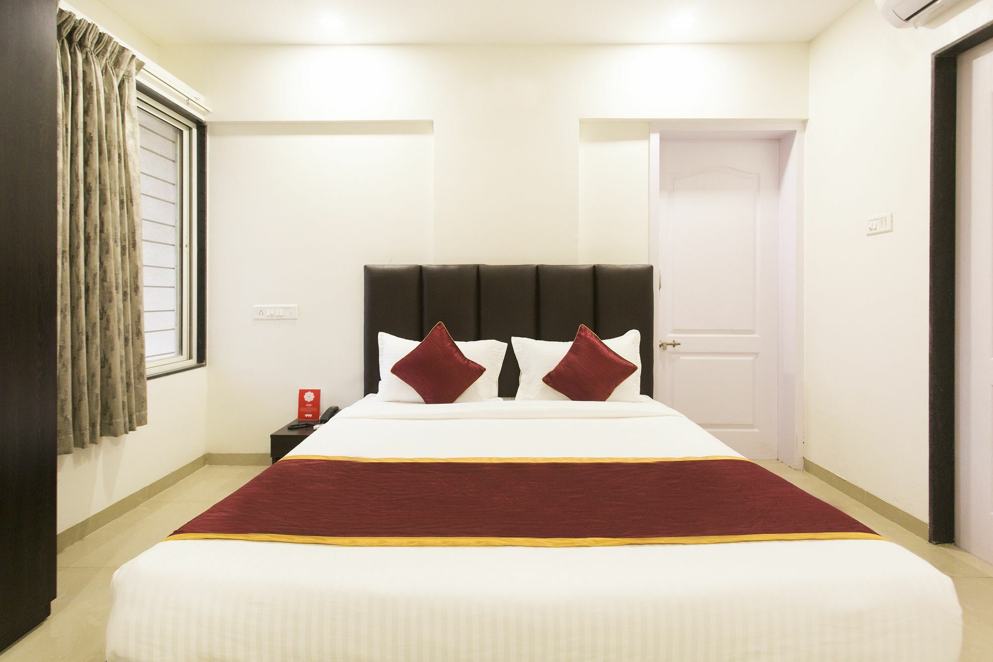 Oyo 10269 Nine Blossoms Hotel Pune