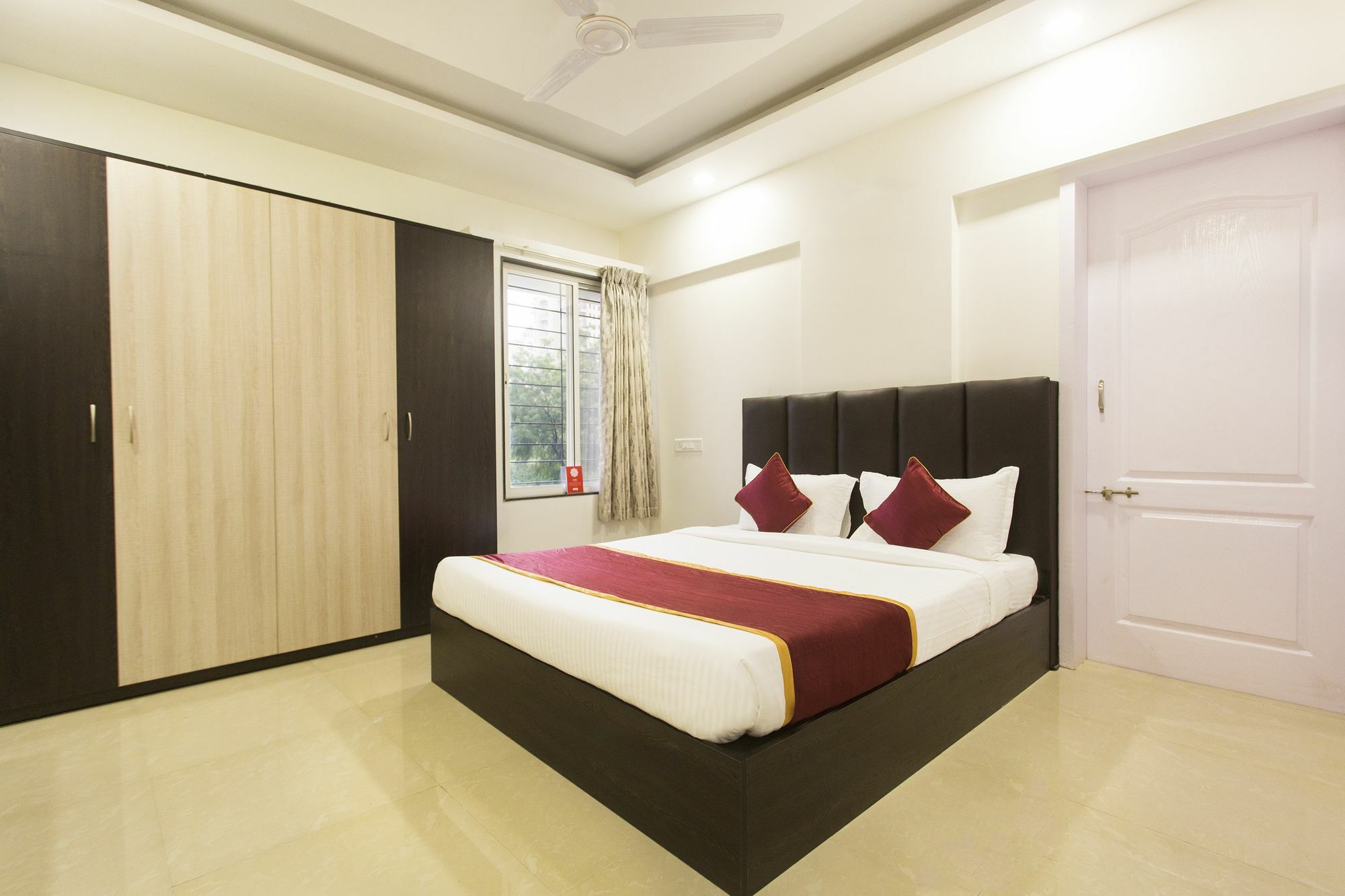 Oyo 10269 Nine Blossoms Hotel 2*