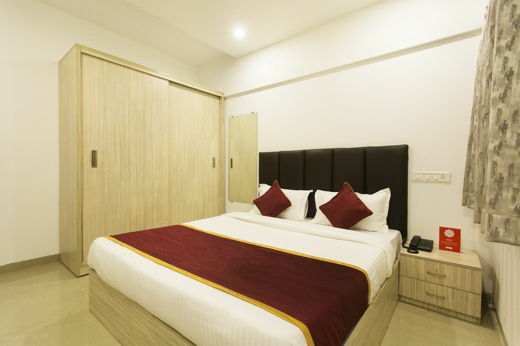Hotel Oyo 10269 Nine Blossoms 2*